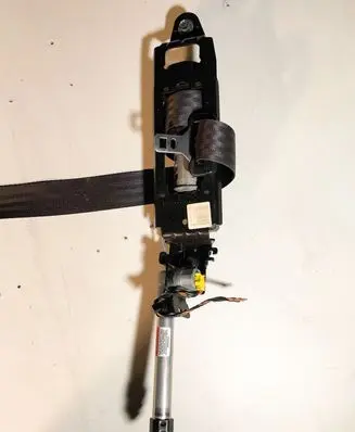 Volvo C30 Front seatbelt 6234373126 30642223 6061062R0C