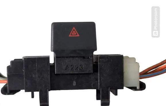 Fiat Tipo Hazard light switch A223