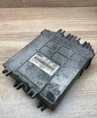 Renault Megane I Engine control unit/module ECU 7700111552 8200059885