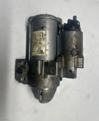 BMW 3 F30 F35 F31 Starter motor 8621839 20151115 0001170603