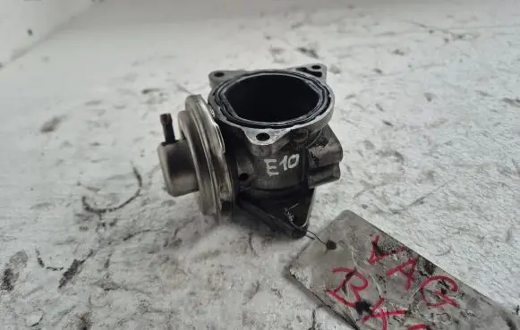 Volkswagen Golf V EGR valve 038129637D 7496.03D