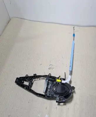 BMW X5 G05 Front door exterior handle/bracket 9881776 193751