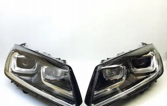 Volkswagen Touareg III Headlight/headlamp 7P1941752B