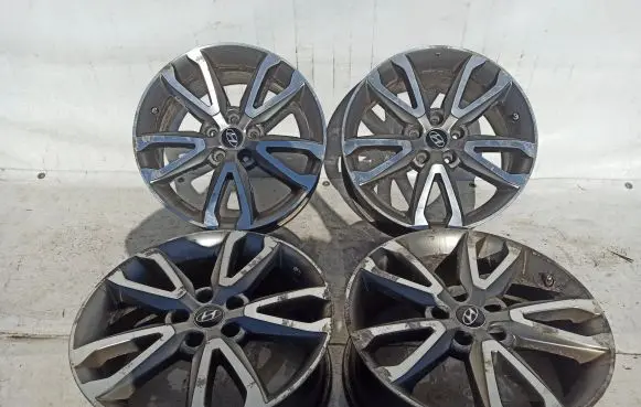 Hyundai Santa Fe R18 alloy rim 