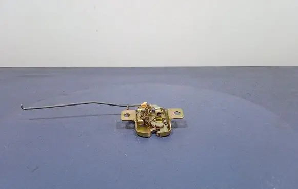 Mazda MX-5 NB Miata Tailgate/trunk/boot lock/catch/latch 