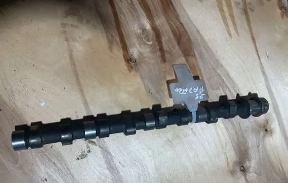 Mitsubishi Pajero Camshaft 