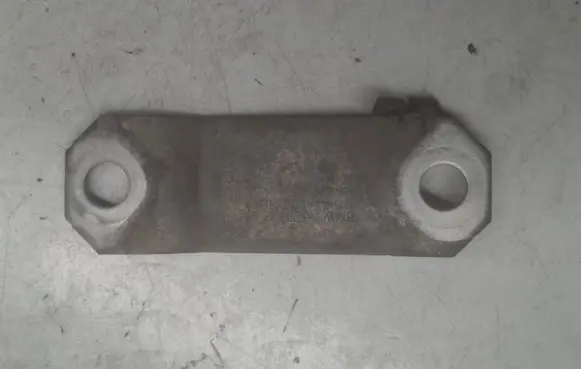 BMW 5 F10 F11 Sway bar bush bracket, front 6777642 101944410