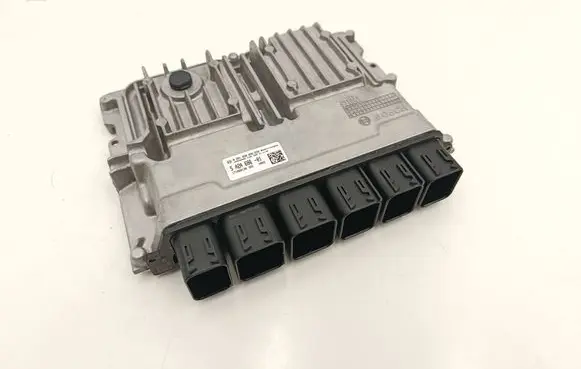 BMW 2 F46 Engine control unit/module 5A2A686 0281039026 171060130