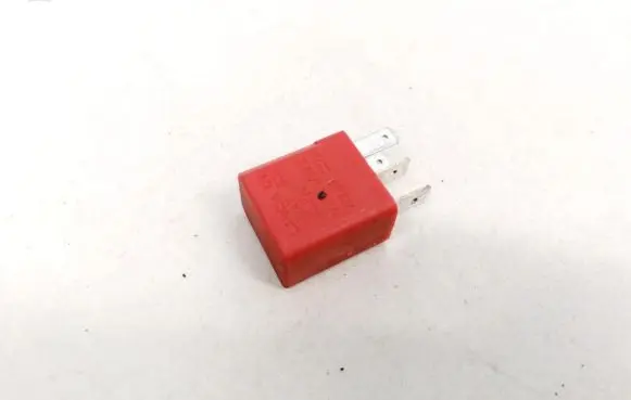 Alfa Romeo Mito Other relay 11130885E D272