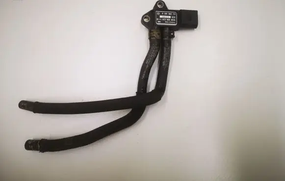 Audi A4 S4 B8 8K Exhaust gas pressure sensor 0281002711 07Z906051A