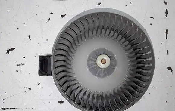 Dodge Caliber Heater fan/blower AY2727005011 2J14