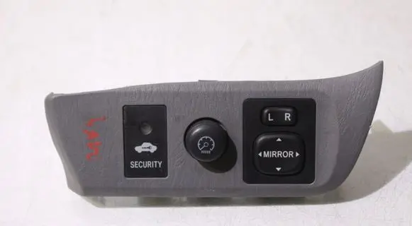Toyota RAV 4 (XA20) Wing mirror switch 183574