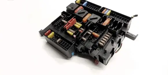 BMW X1 F48 F49 Fuse module 9360501 9270355