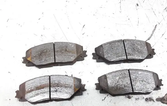 Toyota RAV 4 (XA30) Brake pads (front) 