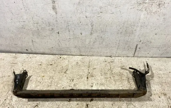Volvo V70 Bottom radiator support slam panel 