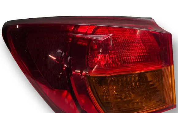 Lexus IS 220D-250-350 Rear/tail lights E111183