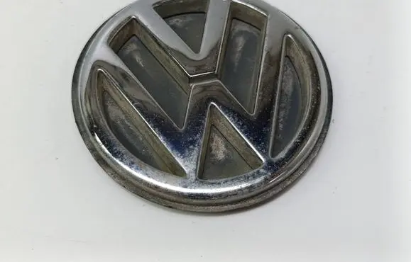 Volkswagen Golf III Manufacturers badge/model letters 1H6853630B
