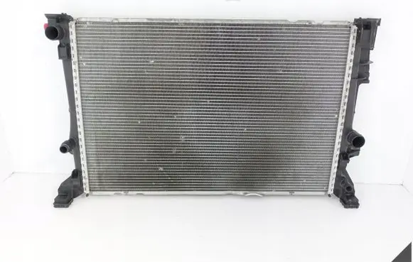 Mercedes-Benz CLA C117 X117 W117 Coolant radiator A2465001403