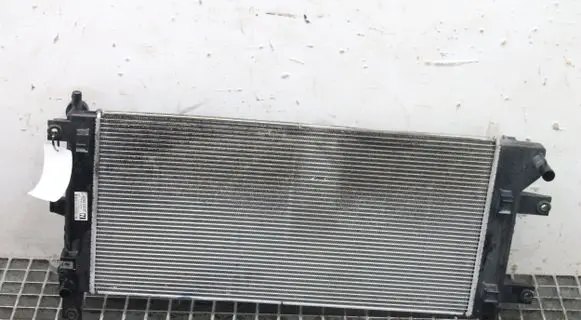 Nissan Leaf I (ZE0) Coolant radiator 214103NL0A
