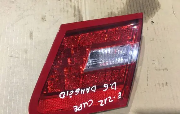 Mercedes-Benz E C207 W207 Tailgate rear/tail lights A2078200464