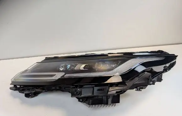 Land Rover Range Rover Evoque L551 Headlight part M8D2-13W030-EA M8D213W030EA LR154884