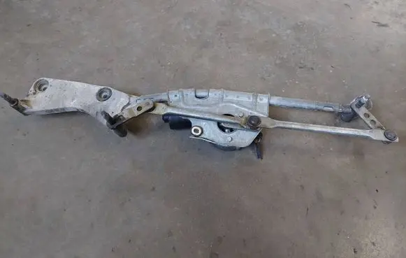 Mercedes-Benz ML W164 Front wiper linkage and motor A1648202442 4317S 405191