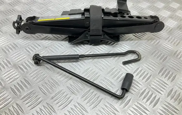 Audi A3 S3 8V Lift Jack 8V0011031A 8V3012635B