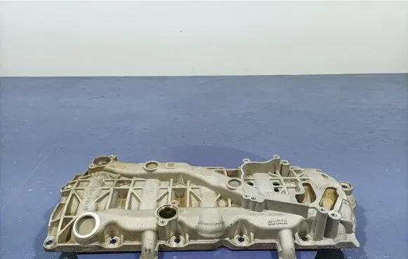 BMW M4 F82 F83 Oil sump 8090917