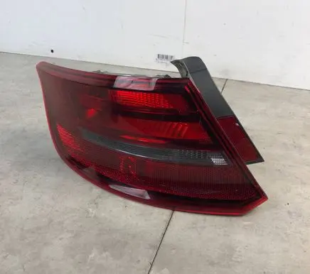 Audi A3 S3 8V Rear/tail lights 8V4945095 0022930 00081080102504