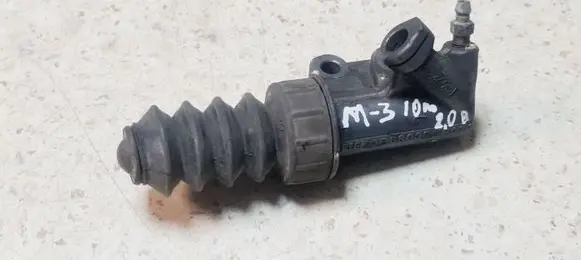Clutch slave cylinder