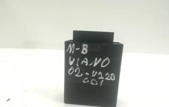 Mercedes-Benz Vito Viano W638 Window wiper relay A0004460027 60208001