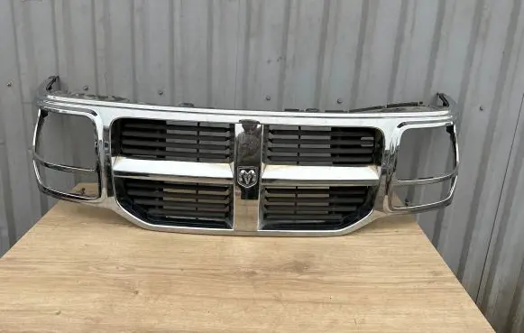 Dodge Nitro Front grill DG07063GA