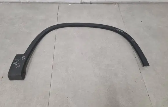 Volkswagen Tiguan Front arch trim 5N0854732B