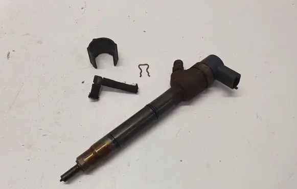 Hyundai ix35 Fuel injector 0445110411 338002A800