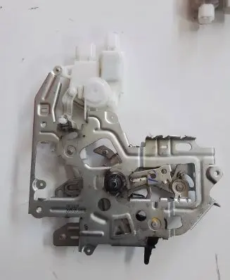 Renault Master III Sliding door lock 826703236R