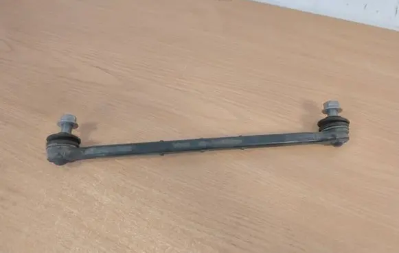 Toyota Yaris Cross Front anti-roll bar/stabilizer link 48820K0010