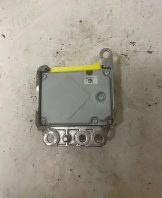 Nissan Juke I F15 Airbag control unit/module 988201KV0A F01G0720A0 F1KV118230369