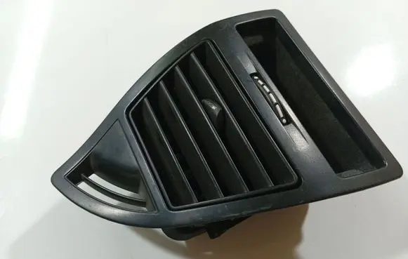 Dash center air vent grill