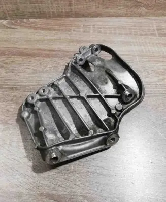 BMW X5 E70 A/C compressor mount bracket 7585167 68572910