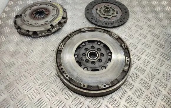 Citroen C4 II Picasso Clutch set kit 9818452080 9805135980
