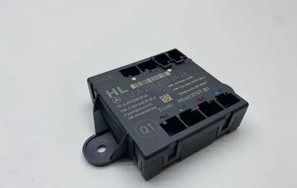 Mercedes-Benz C W204 Door control unit/module A2048702426 A2048202926 A2044421932