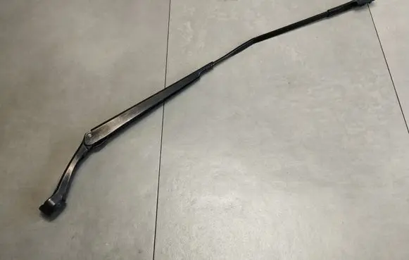 Audi Q3 F3 Front wiper blade arm 83B955408A