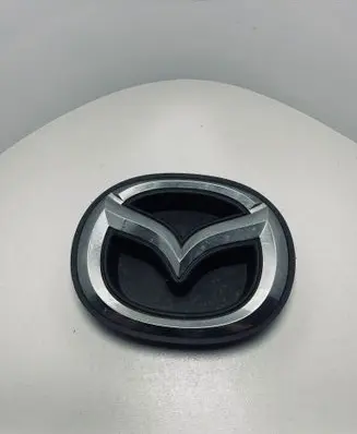 Mazda 6 Manufacturer badge logo/emblem GHP950716