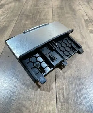 Ashtray (front)