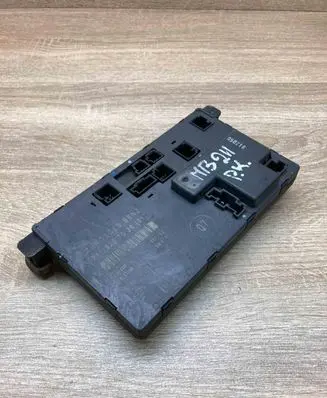 Mercedes-Benz E W211 Door control unit/module 2118207526 351162