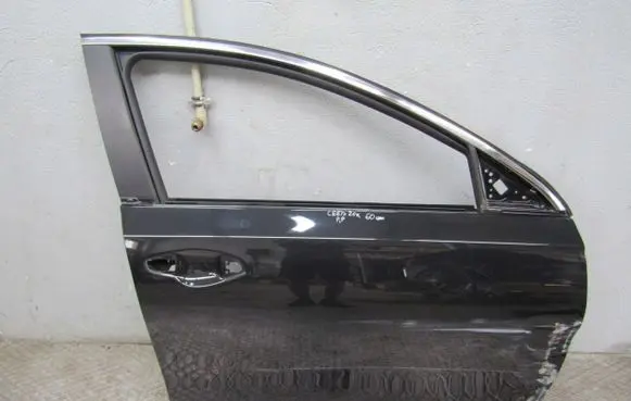 KIA Ceed Front door