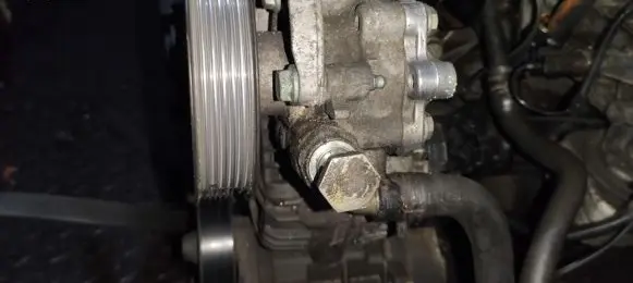 Skoda Octavia Mk1 (1U) Power steering pump 038145255B