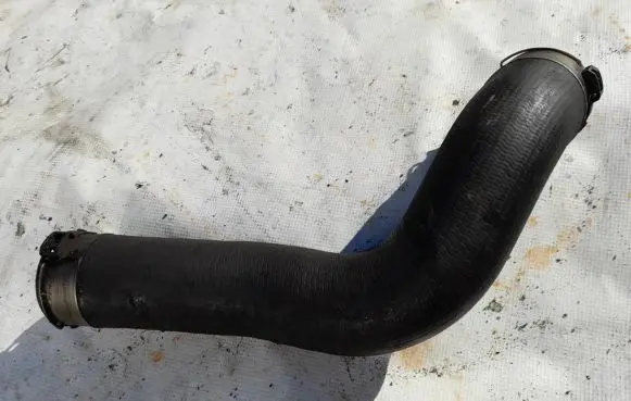 BMW 5 GT F07 Intercooler hose/pipe 781061502 7810615-02