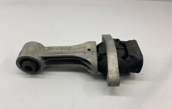 KIA Ceed Engine mount bracket 21950A5100
