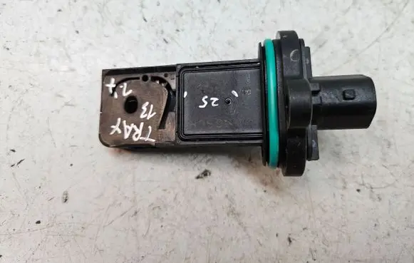 Chevrolet Trax Mass air flow meter 95930057